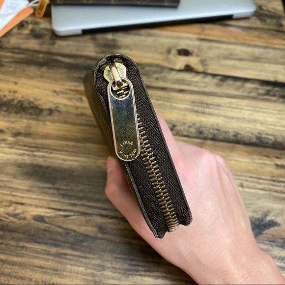 Louis Vuitton Zippy Wallet - Picture 4 of 8